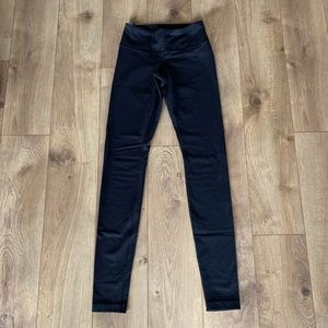 Lululemon wunder under shine dot